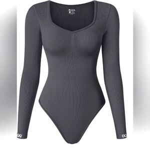 NWOT Gray Fitted Long Sleeve Bodysuit with Ribbed Style